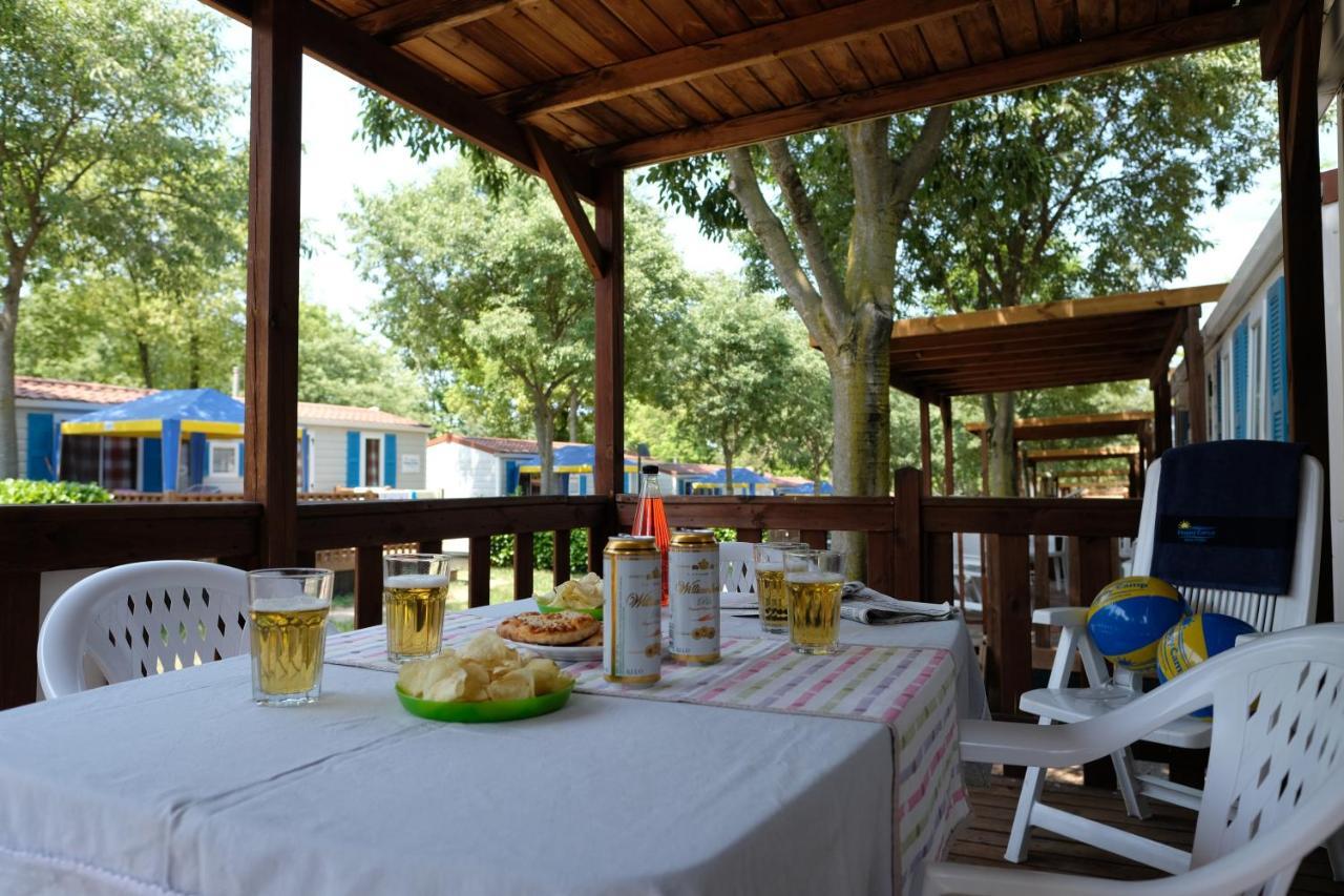 Happy Camp Mobile Homes In Camping Village Free Time Marina Di Bibbona Zewnętrze zdjęcie
