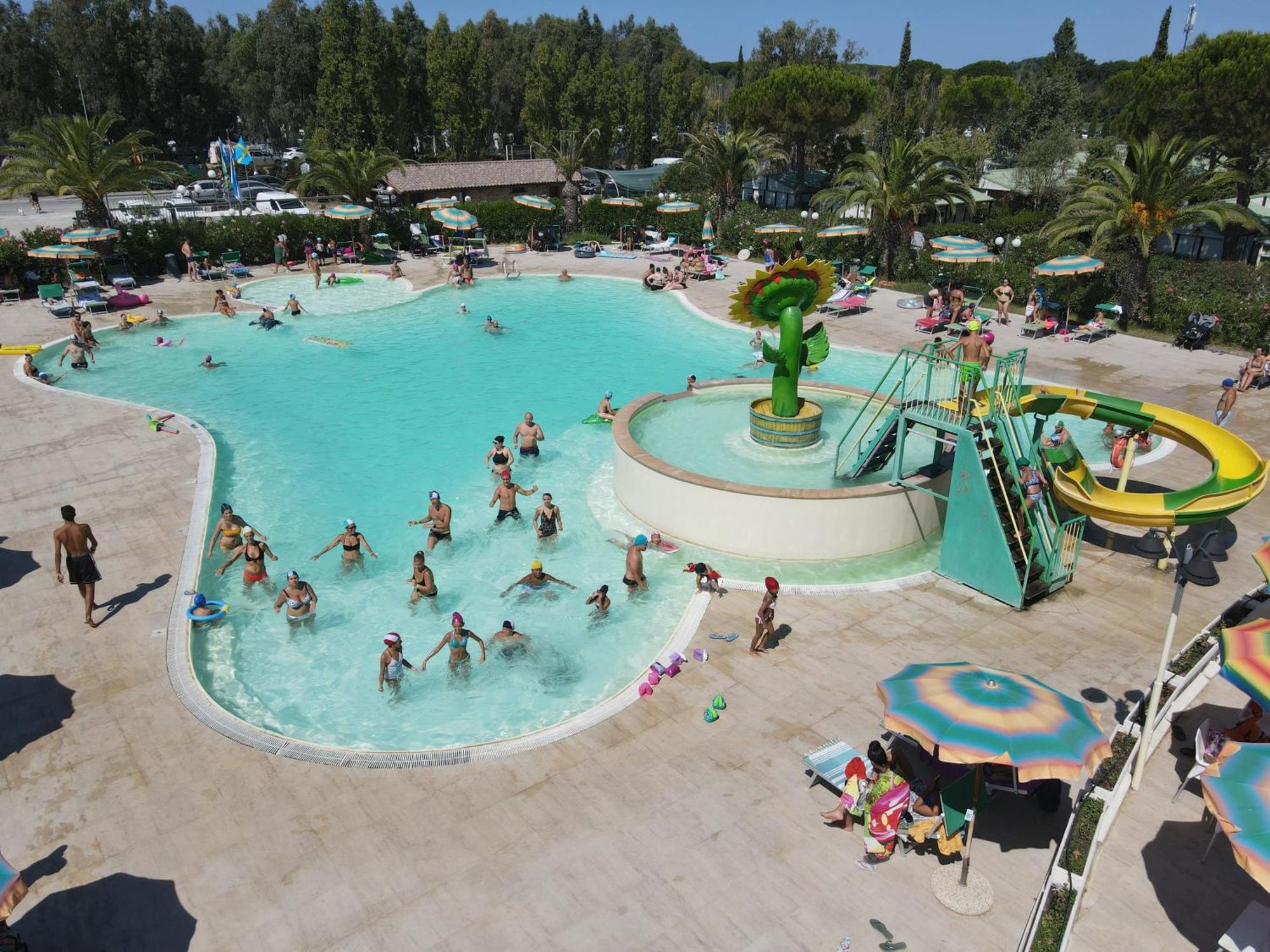 Happy Camp Mobile Homes In Camping Village Free Time Marina Di Bibbona Zewnętrze zdjęcie