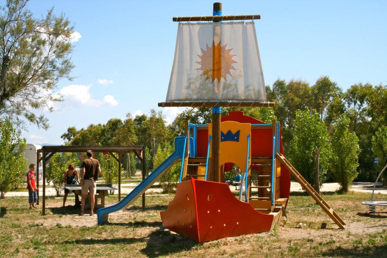 Happy Camp Mobile Homes In Camping Village Free Time Marina Di Bibbona Zewnętrze zdjęcie